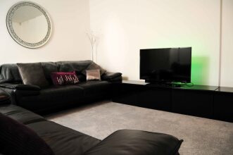 Luxury Emirates Arena Apartment