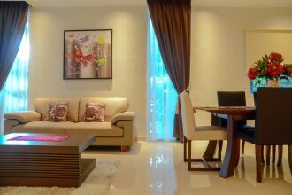 3 Bedrooms Premium Sudirman Residence by Travelio, фото 38