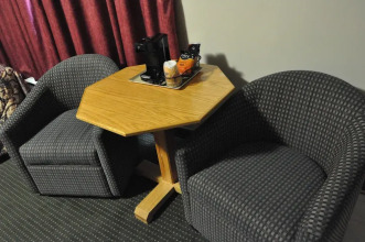 Colonial House Motor Inn, фото 10