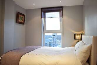 Modern 2 Bedroom Apartment Near Chelsea Harbour With Balcony, фото 4