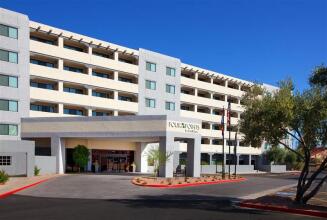 Four Points by Sheraton Phoenix South Mountain