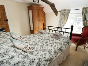 Ann's Cottage And The Old Smithy, фото 13