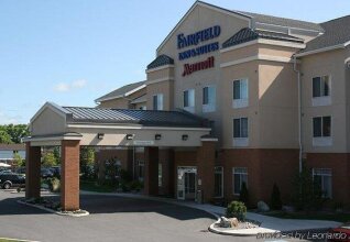 Fairfield Inn & Suites Sudbury, фото 1