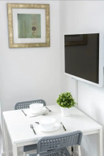 Modern Sleeps 5 - 1BR Home in Manchester, фото 12