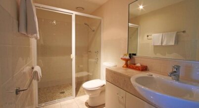 Riverside Holiday Apartments, фото 28