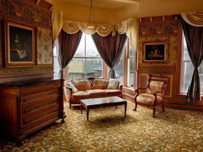 Eagle House Victorian Inn, фото 7