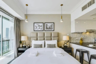 Luxurious Downtown Apartment by Burj Khalifa