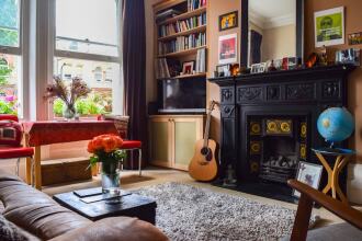 Musical 2 Bedroom Flat by Abbey Road Studios