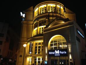 Le M Hotel