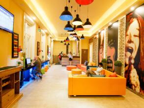 Full Moon Design Hostel Budapest, фото 8