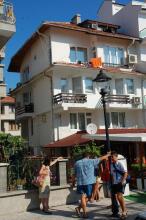 Guest House Next To The Beach