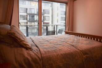 Fantastic 1 Bedroom Apartment in Grand Canal Dock, фото 2