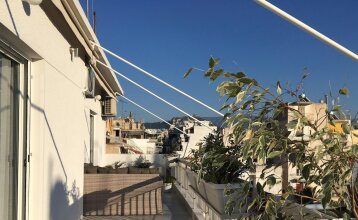 Sunkissed Rooftop Apartments, фото 6