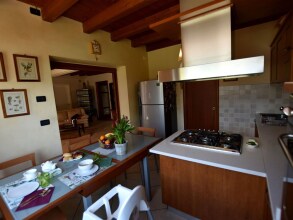 Classy Villa in Pisogne With Garden, Bbq, Pool, Sun-loungers, фото 2
