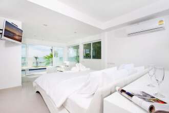 Villa 7th Heaven Beach Front