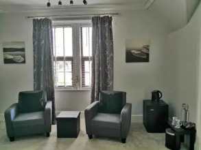 Crown House, фото 4 Crown House, фото 4