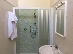 Hotel Raffaelli Villa Angela, фото 12