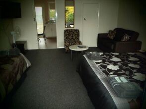 Cambrian Lodge Motel, фото 35