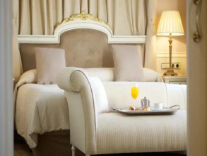 Eugenia De Montijo Autograph Collection, фото 15 Eugenia De Montijo Autograph Collection, фото 15