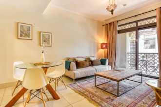 Modern & Stylish Apartment in Downtown