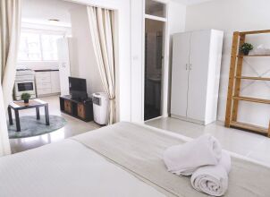 Homely Kings Park Apartment, фото 18