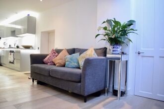 Bright 2 Bedroom Kennington Flat With Garden, фото 5