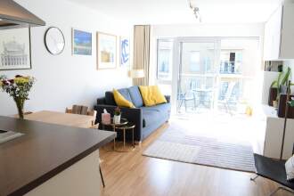 Modern 1 Bedroom In Bow With Sunny Balcony, фото 3