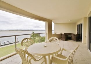 Riverside Holiday Apartments, фото 44