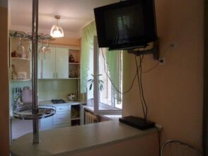 Marshala Malinovs'koho Apartment