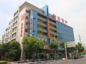 Home Inn (Changzhou Lanling Jiuzhou New World Zhongtian Stadium)