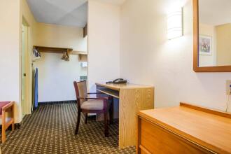 Econo Lodge Portland - I-205, фото 12 Econo Lodge Portland - I-205, фото 12