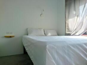 District Eight, фото 3