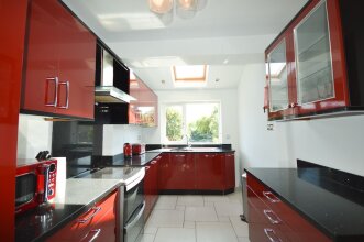 Fantastic 4 Bedroom House In Bath With Garden, фото 7