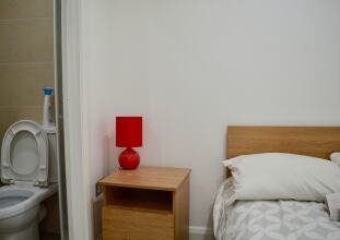 Spacious Studio Apartment in Manchester Centre, фото 8