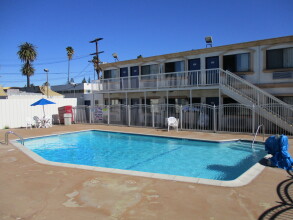 Motel 6 Canoga Park, фото 19