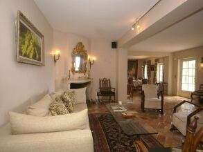 Elegant 18th Century Villa in Cannes With Private Pool and Seaview, фото 25