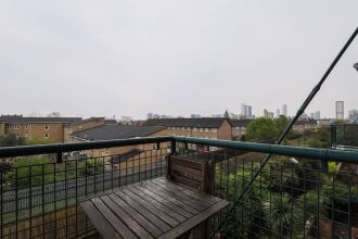 Quirky 1 Bedroom Warehouse Flat With Balcony, фото 7