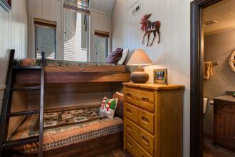 Red Pine Rental At The Canyons Base 4 Bedroom Townhouse, фото 9 Red Pine Rental At The Canyons Base 4 Bedroom Townhouse, фото 9