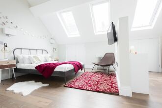 The Soho Studio - Modern & Bright 2BDR in Central London, фото 12