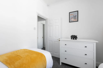 Clifton Place With Outside Terrace - Guest Homes, фото 5