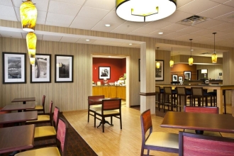 Hampton Inn Winchester N-Conference Center, фото 30