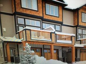 Radium Vacation Rental 3 Bedroom Townhome With Views In Radium Hot