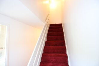 Beautiful 3 Beds House - Thamesmead, фото 9