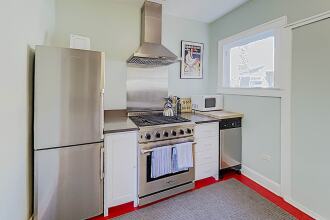 SoCo Hideaway with Outdoor Living by RedAwning, фото 12 SoCo Hideaway with Outdoor Living by RedAwning, фото 12