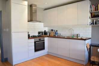 Stylish 2 Bedroom Flat in Finsbury Park, фото 8