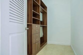 New Kingston Guest Apt At Sonoma Estate, фото 7 New Kingston Guest Apt At Sonoma Estate, фото 7