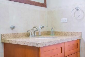 New Kingston Guest Apt At Sonoma Estate, фото 11 New Kingston Guest Apt At Sonoma Estate, фото 11