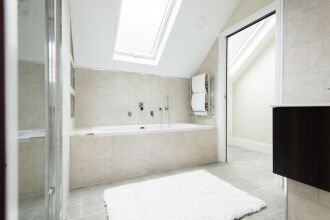 The Soho Studio - Modern & Bright 2BDR in Central London, фото 25