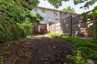 Bazely Street Deluxe Single Room 4, фото 13