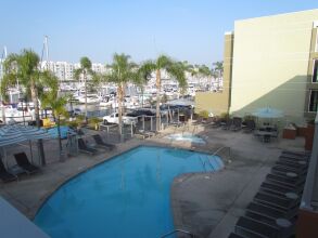 Apartment with Full Amenities - Miracle Mile, фото 7